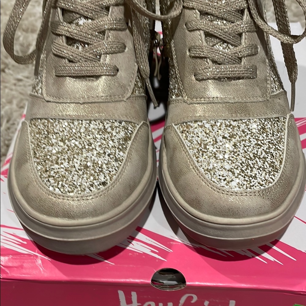 Hey Girl Gold Metallic Women's Sneakers - Picture 2 of 8